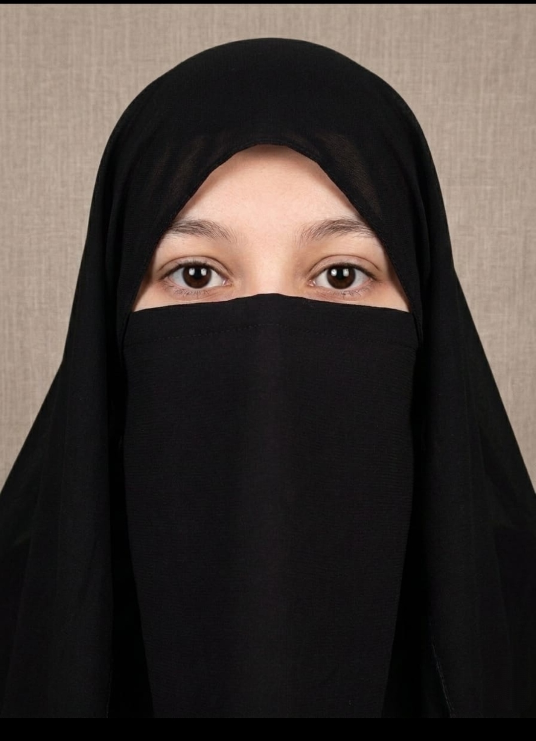 Nighat Akbar 