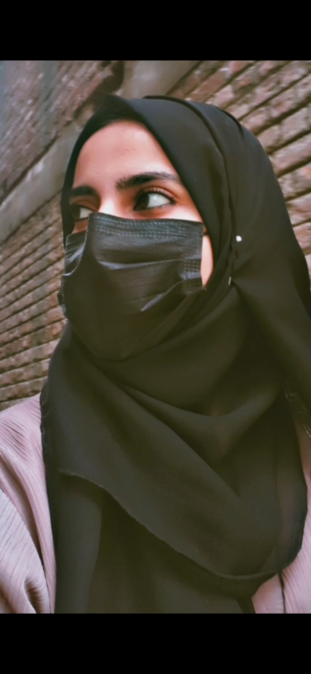 Neelofar Bashir 